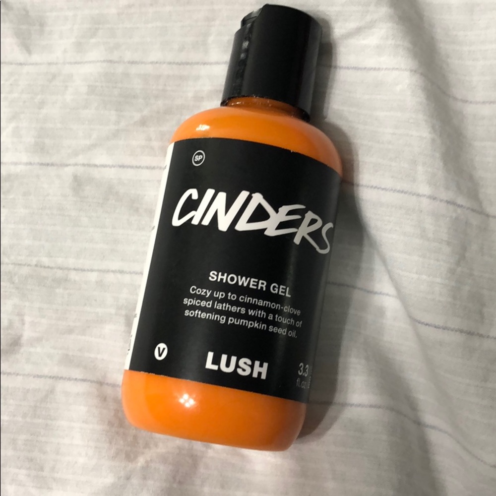 Lush cinders shower gel